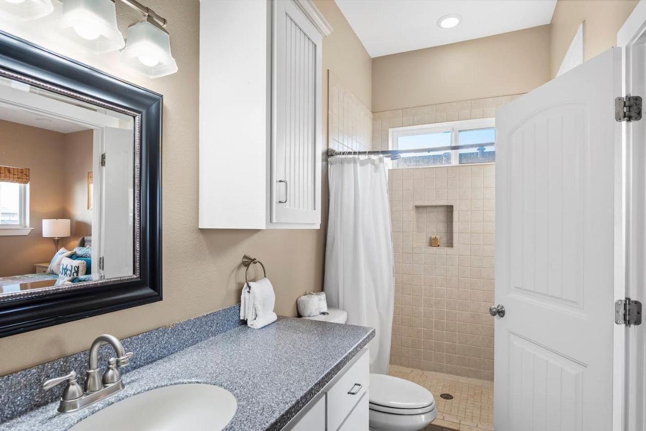 New 5 Bdrm W/Pool, Observation Deck Walk To Beach! Port Aransas Zewnętrze zdjęcie
